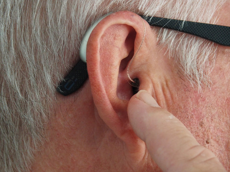 老人助聽器推薦與介紹！助聽器原理、價格、補助及租借一篇搞懂